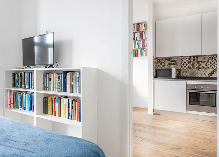 LuxNest I Porta Nuova Milan - Via Pirelli